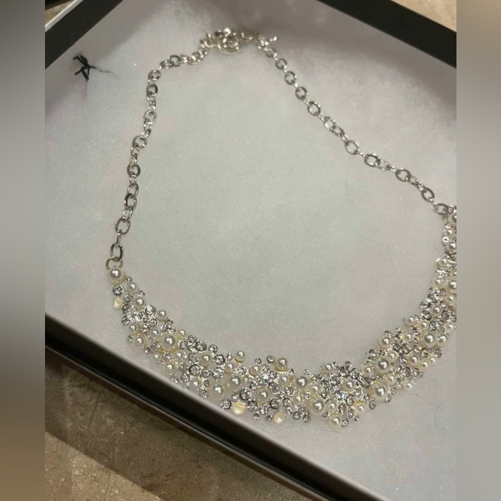 Brand new necklace